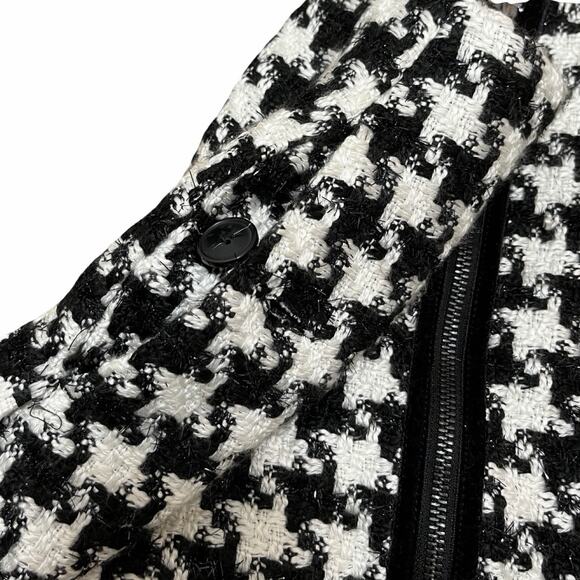 Anthropologie Evira Houndstooth Shine Tweed Mini Skirt Size 0 Black Zip Front - Picture 6 of 10